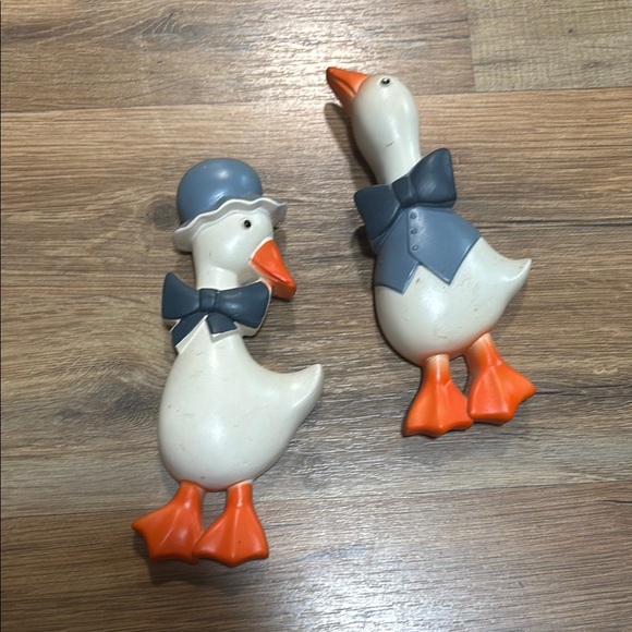 Charming Duck Chalkware hanging Figurines with Blue and Orange Accents - Picture 1 of 7